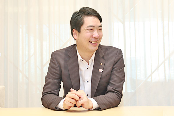 インタビュー6